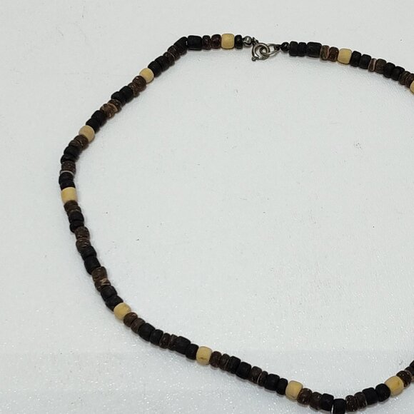 Shark Tooth Surfer Necklace Coconut Beads Natural Shell Black Stone Handmade VTG - Picture 5 of 7